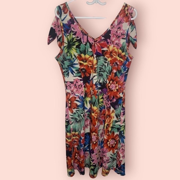 Vintage Jessica Floral Patterned Midi Dress with Shoulder Details, Size 16 - Picture 2 of 4